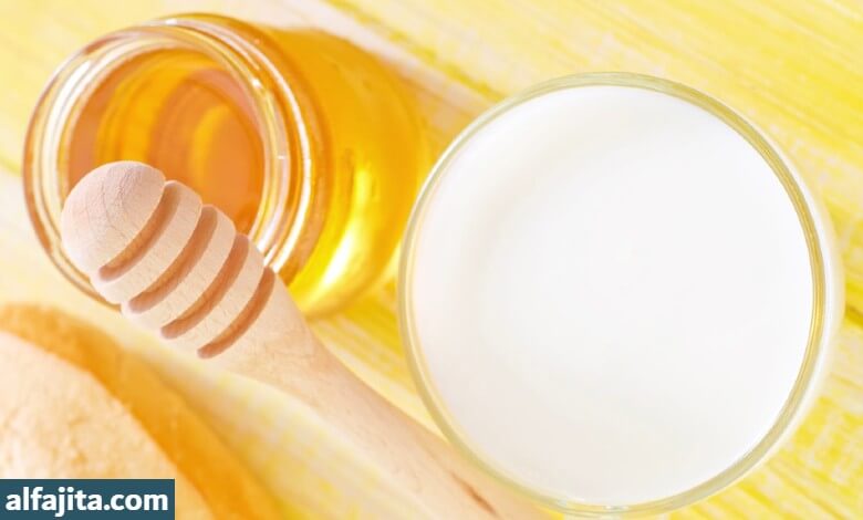 وصفة غسول الحليب والعسل لترطيب البشرة
